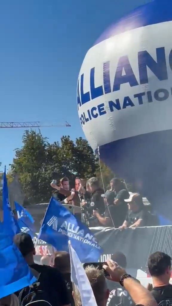 French Police Storm Paris Streets, Demand Pay Raise Outside Macron's Palace | WATCH