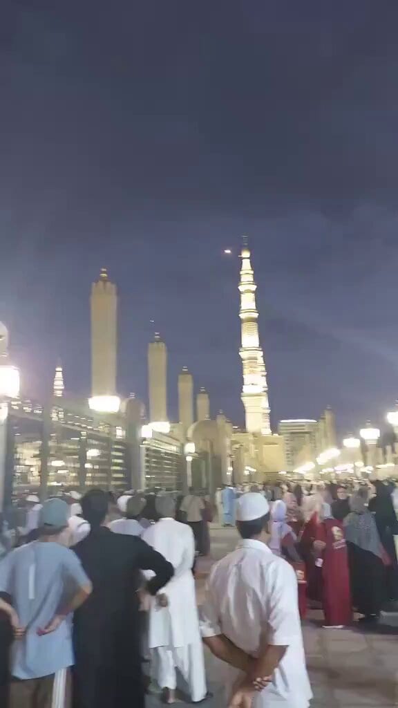 Houthis Deny They Targeted Islam's Holiest City