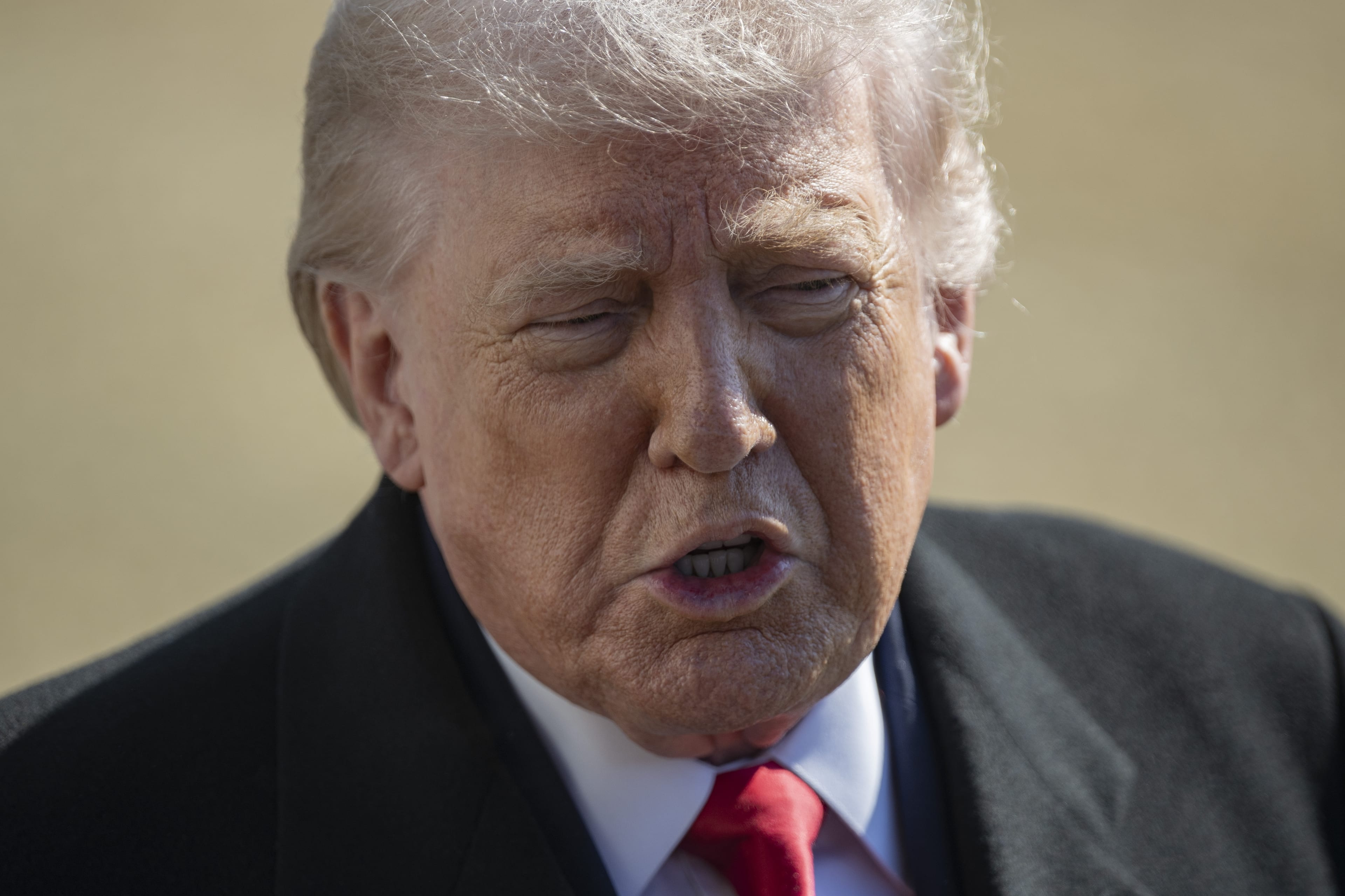 Trump Holds Off on Houthi Strikes Despite Saudi Pleas