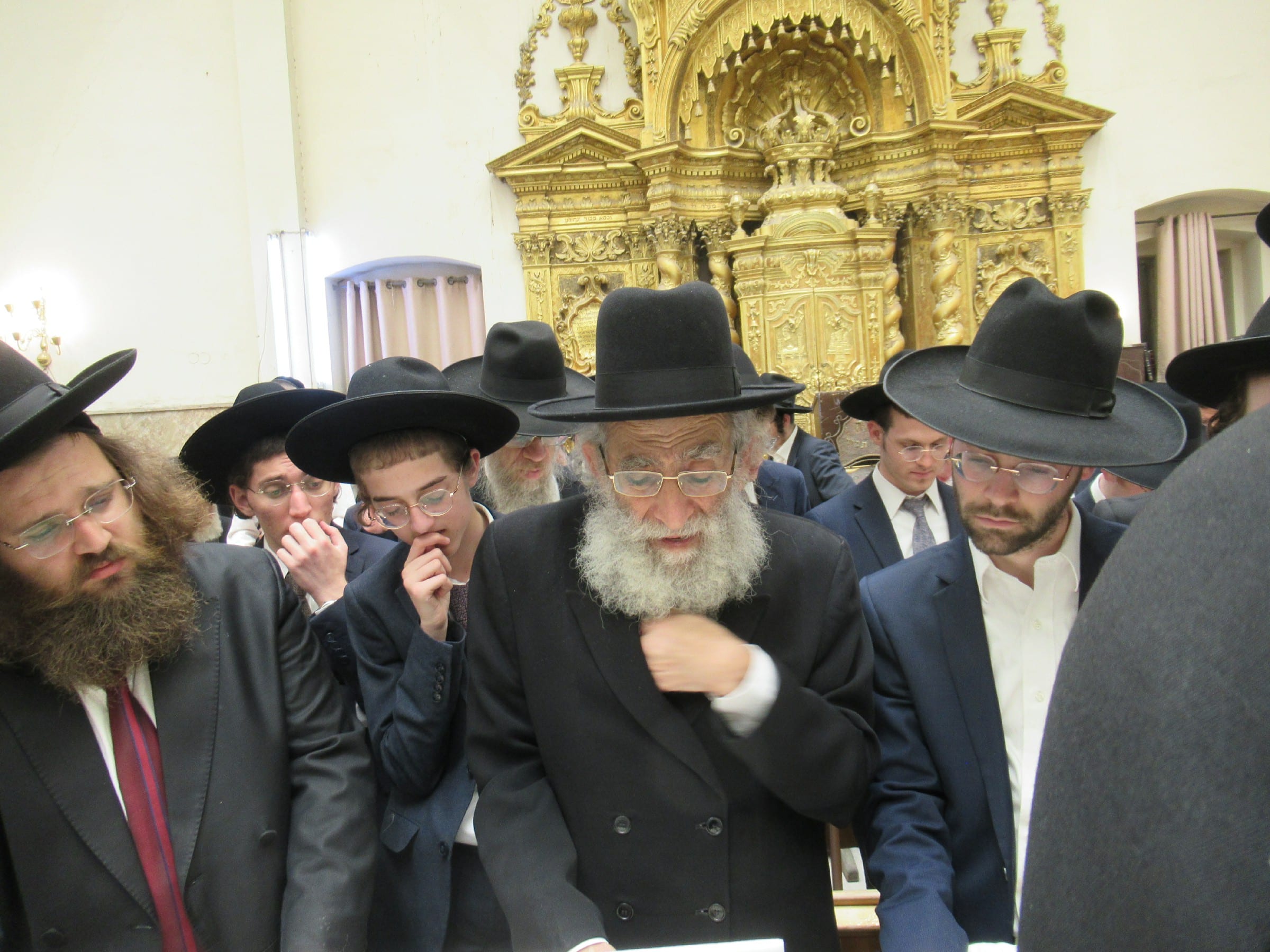 Ponevezh Eviction set for Wednesday: Rav Markowitz Faction Files Emergency Appeal to High Court