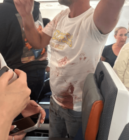 Some Israelis Stranded in Saudi Arabia Refuse to Board FlyDubai Rescue Flight