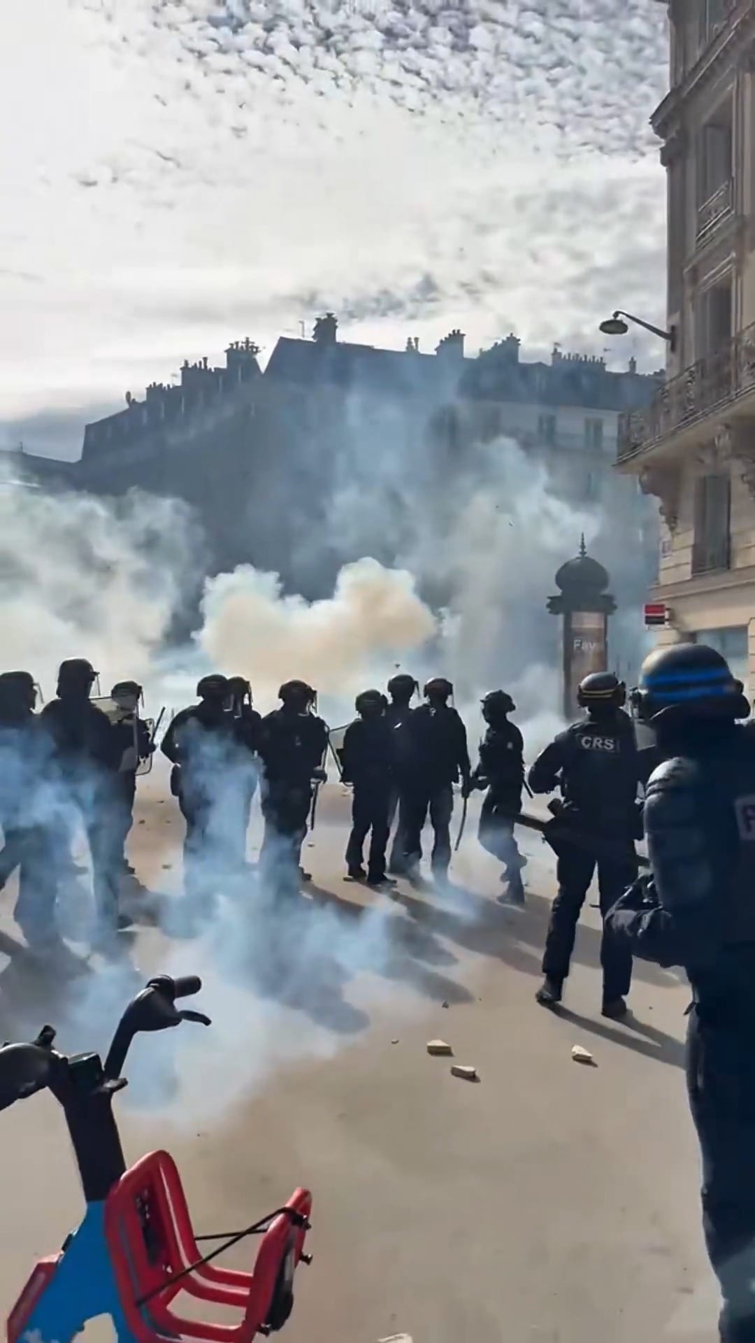 French Police Pelted With Paving Stones and Fireworks in Direct Fire