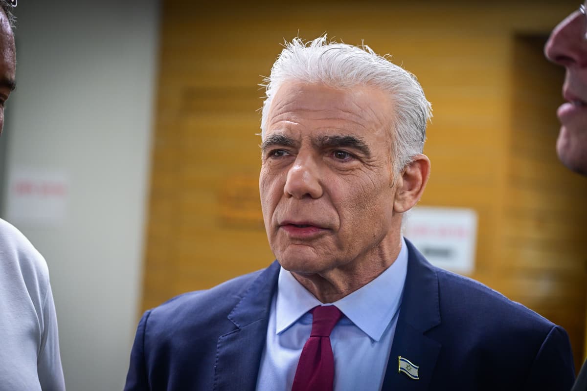 Lapid on Gantz's Withdrawal: This is What Happens when You Trust Netanyahu
