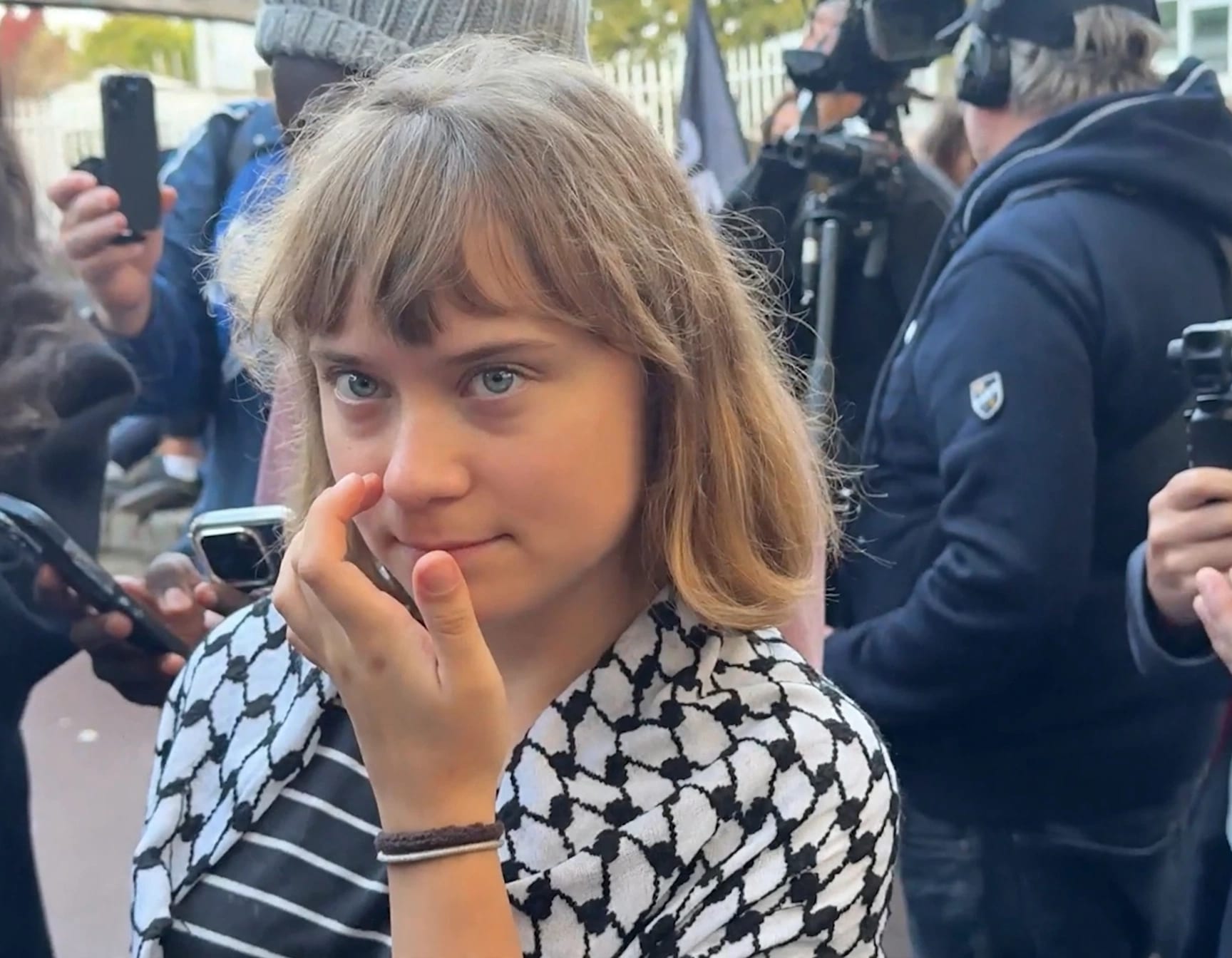 Greta Thunberg Joins France Student Riots Wearing keffiyeh