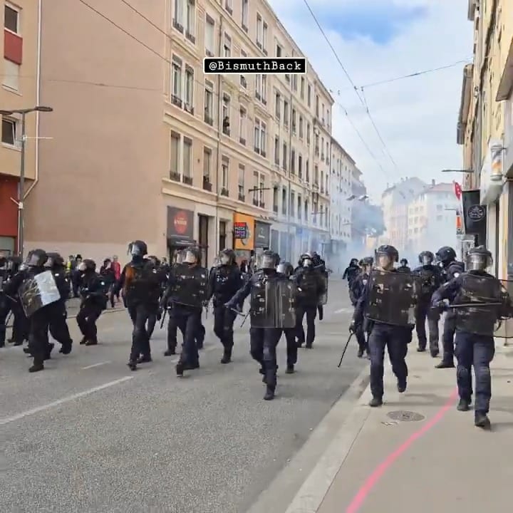 France Deploys Riot Police with Batons and Drums to Break Up Student Protests