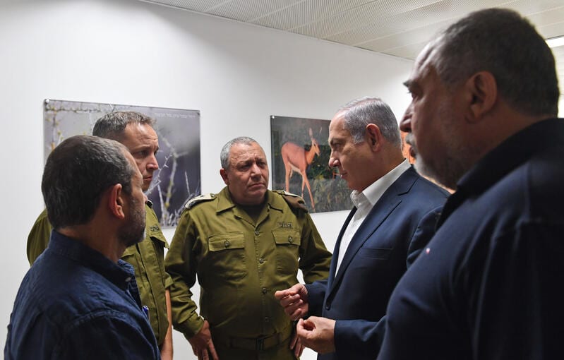 Eisenkot on Netanyahu: His String of Lies is Sickening