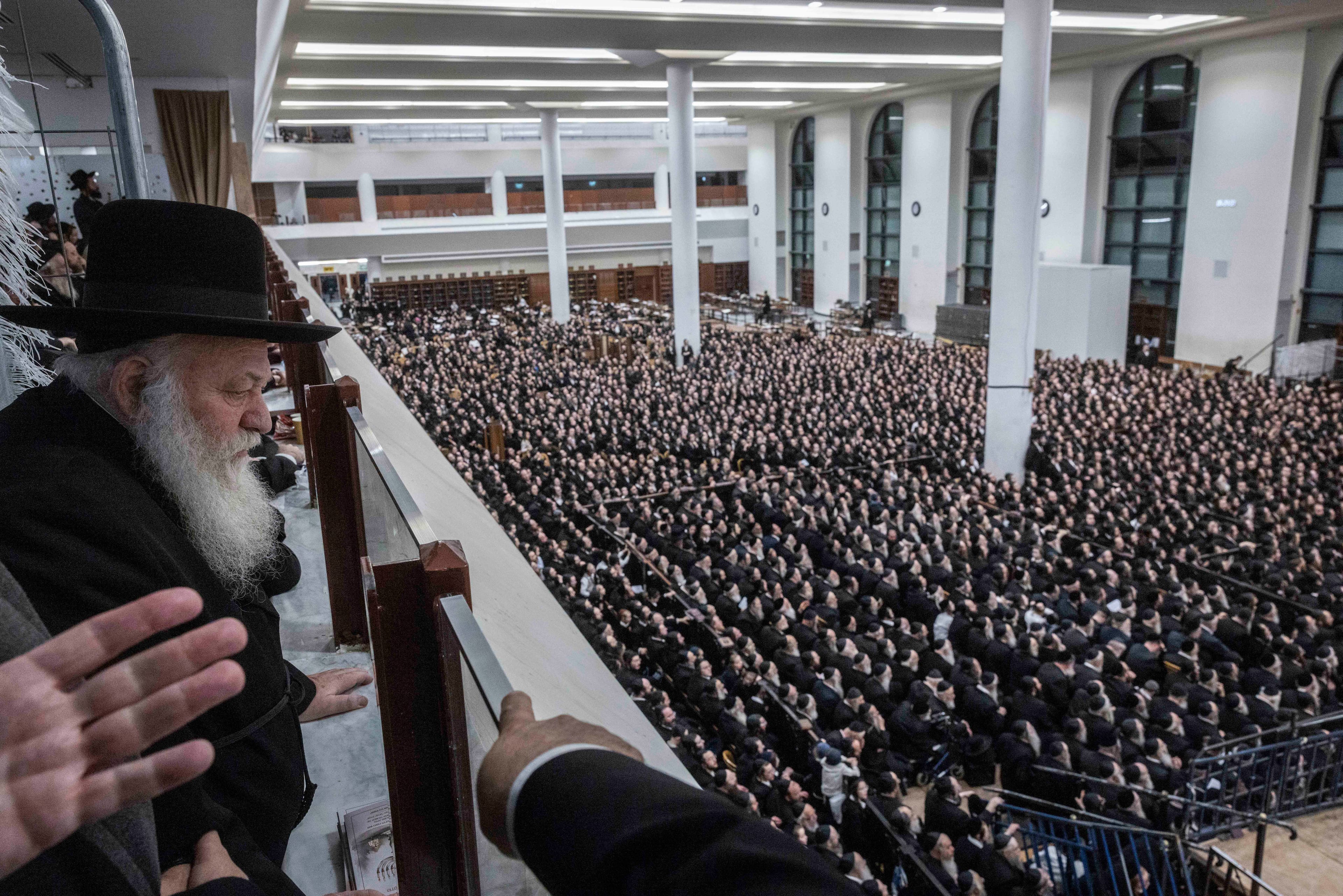 Netanyahu Fears Ger Chassidim will Sit Out Election and Sink the Right