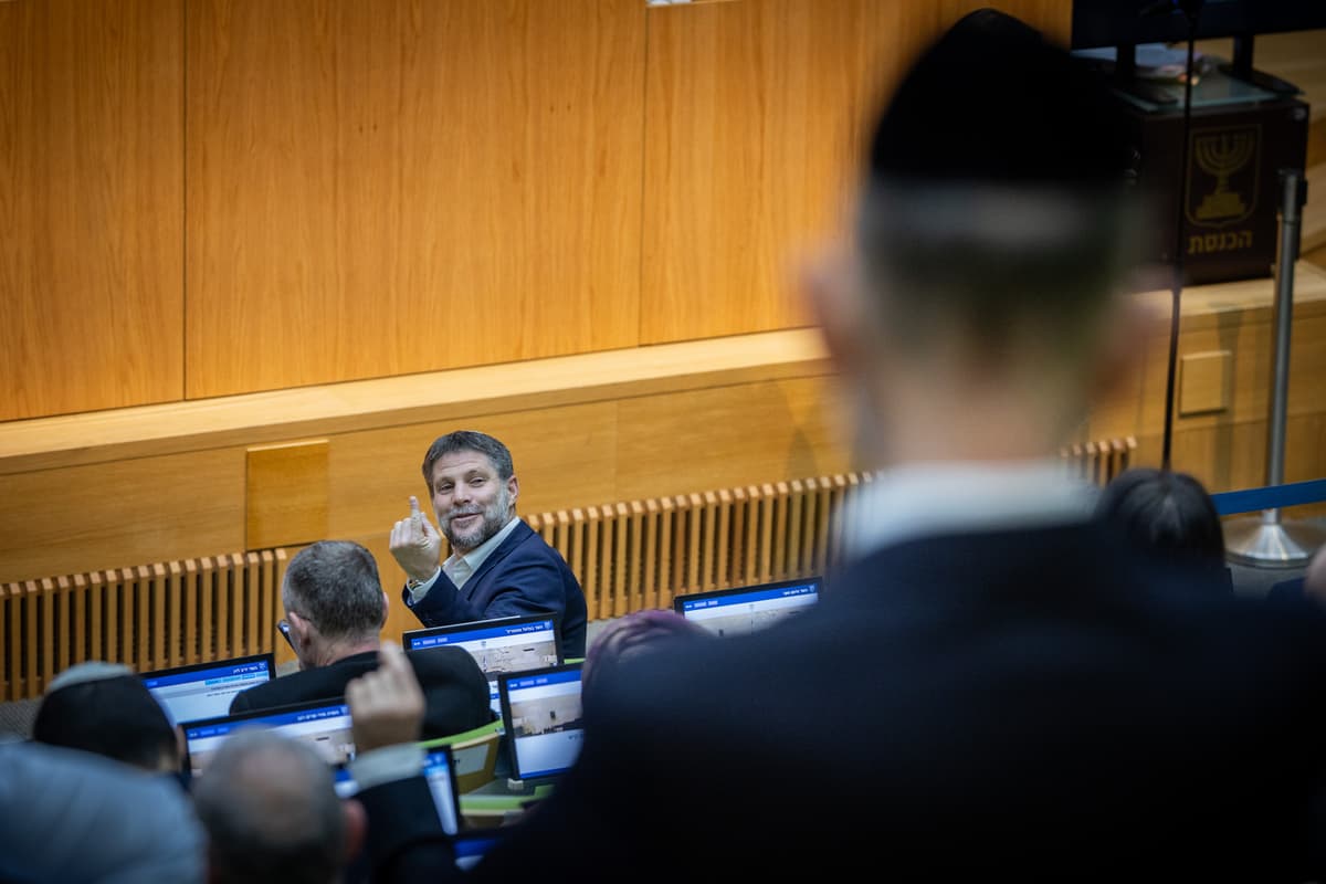 Netanyahu, Smotrich Meet Ofer Winter's Rabbi to Push Winter to Drop Out