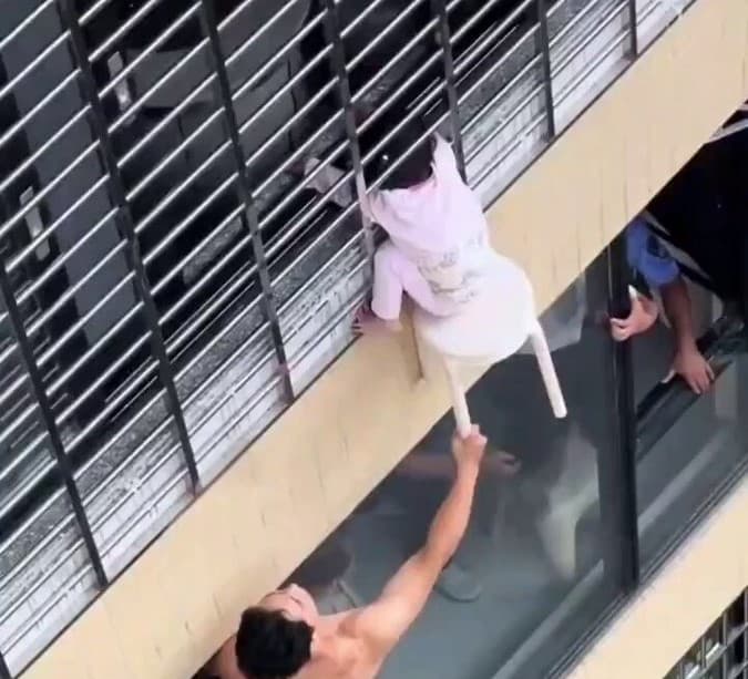 Toddler Found Dangling From 12th-Floor Window in China
