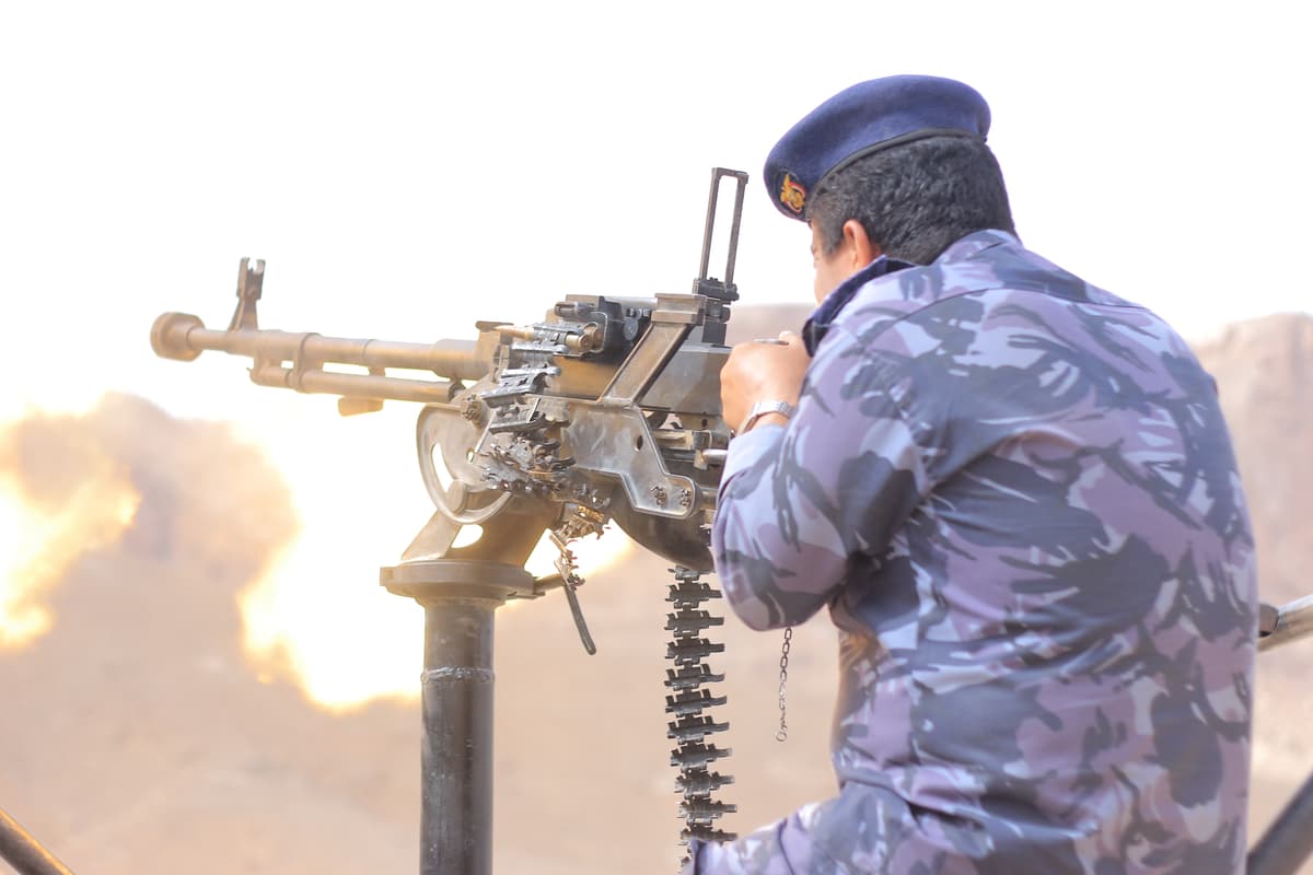 73 Killed as Houthi Missiles Hit Yemeni Army Training Camp in Shabwa