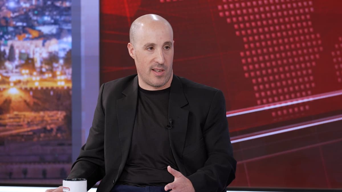 Dr Golub: Internal Division is More Dangerous than Iran