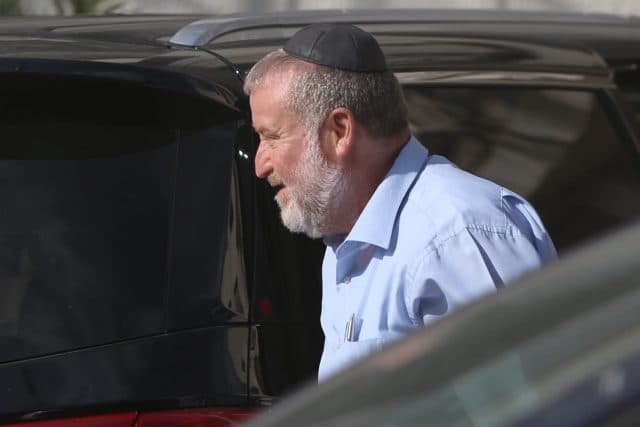 אפי נוה על עדות מנדלבליט: "זה מדהים, זה מטריד, זה מזעזע"