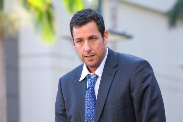 יום הולדת שמח: עשרה דברים שלא ידעתם על אדם סנדלר