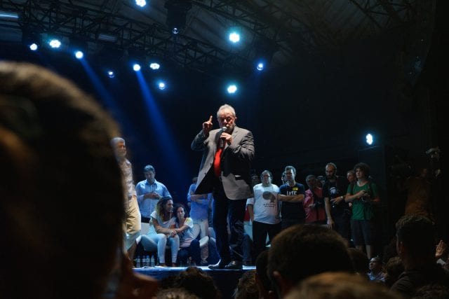 ברזיל הולכת לסיבוב שני: בולסונרו הפתיע והקדים את לולה