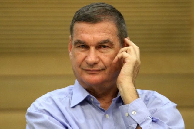 חיים רמון מעריך: "הוא לא יהיה ראש הממשלה הבא"