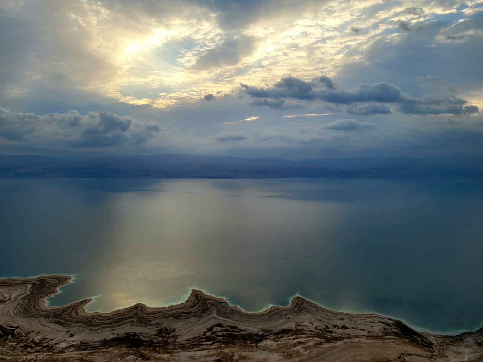 ירידה בטמפ' ורוחות; הגשם חוזר לשני איזורים. תחזית מזג אוויר