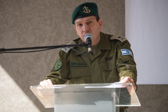 האם השכולה תקפה את חליוה: "איפה היית? הבת שלי קבורה בגללך!"