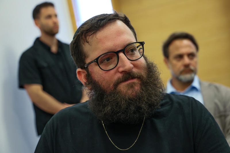 דיווח: יועצי נתניהו העבירו מידע מסווג לקטאר כדי להפליל את מצרים