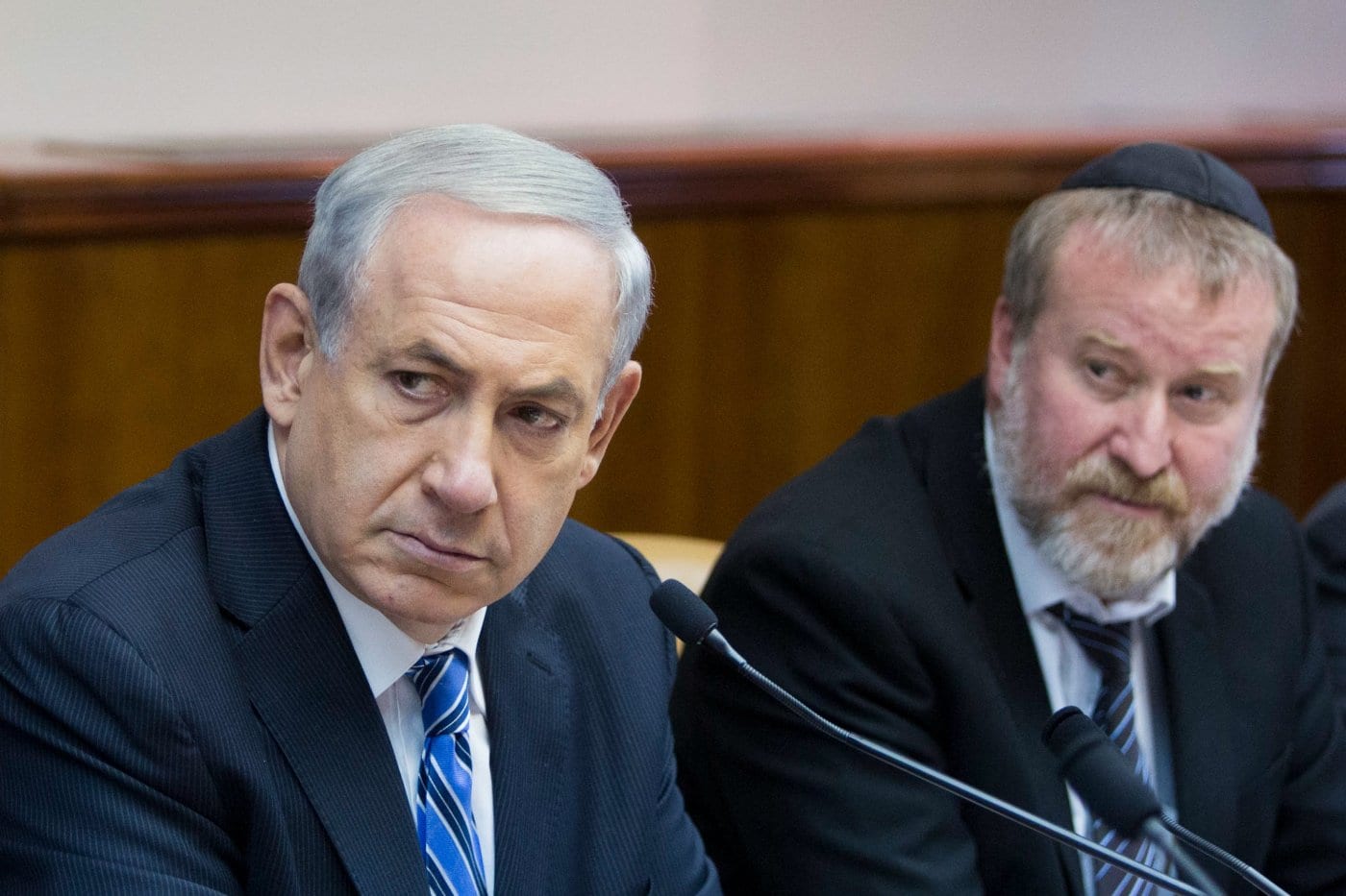 אאוץ': שופטי נתניהו דוחים את בקשת מנדלבליט