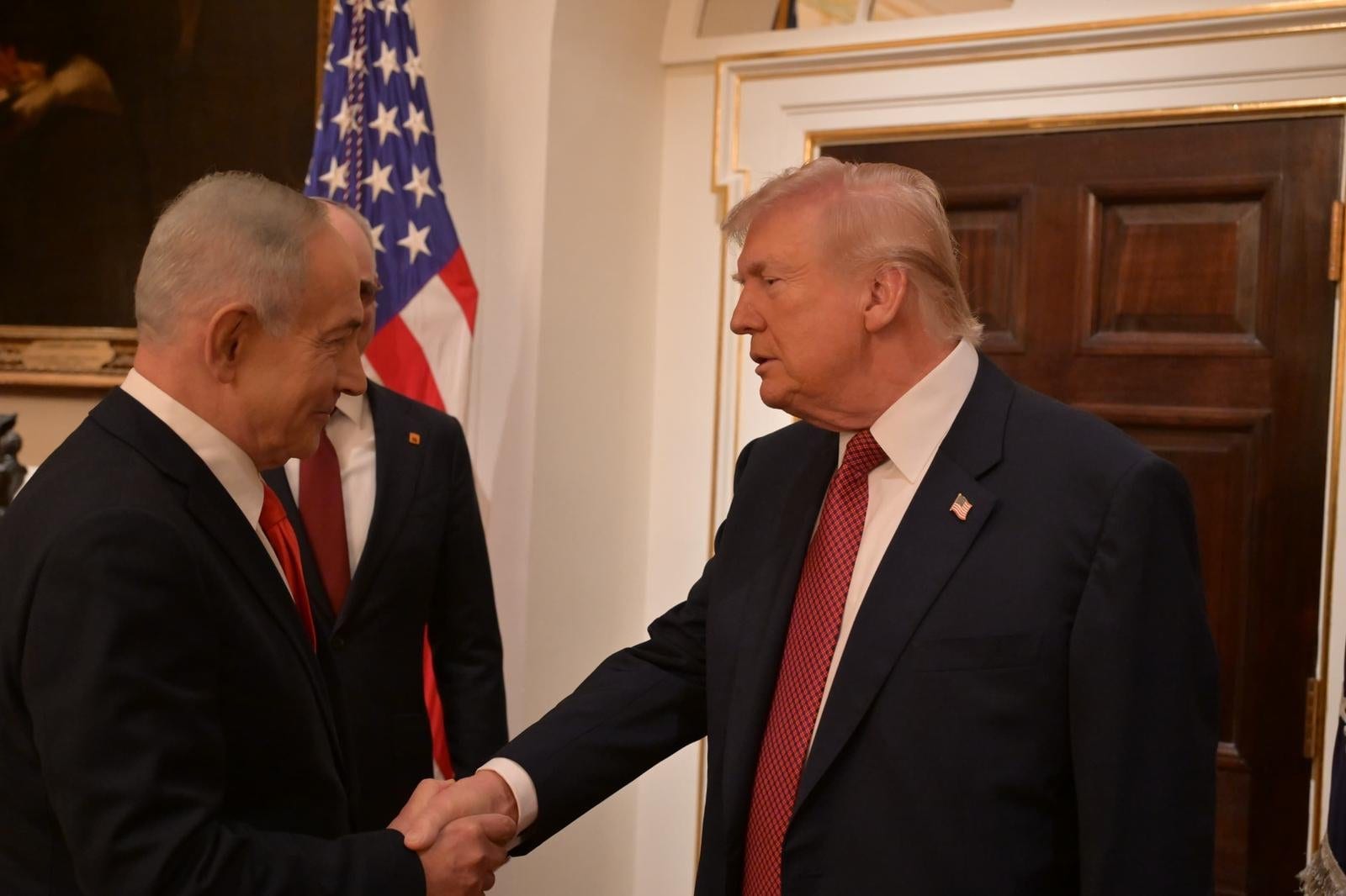 בישראל זועמים על טראמפ: "השאיר אותנו בערפל במשך שעות"