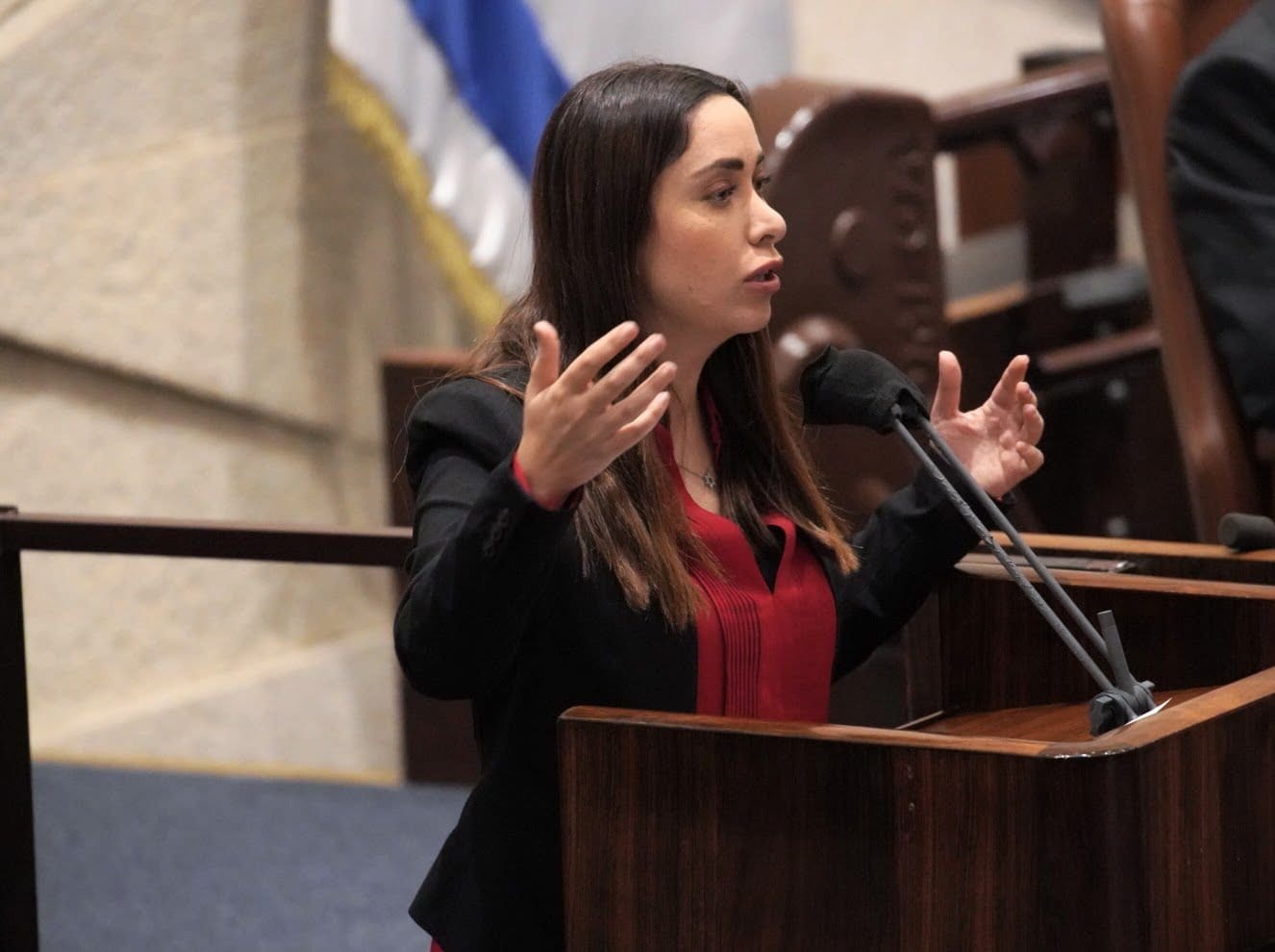 מאי גולן טוענת: "בן גביר הציע לי שריון - וסירבתי"