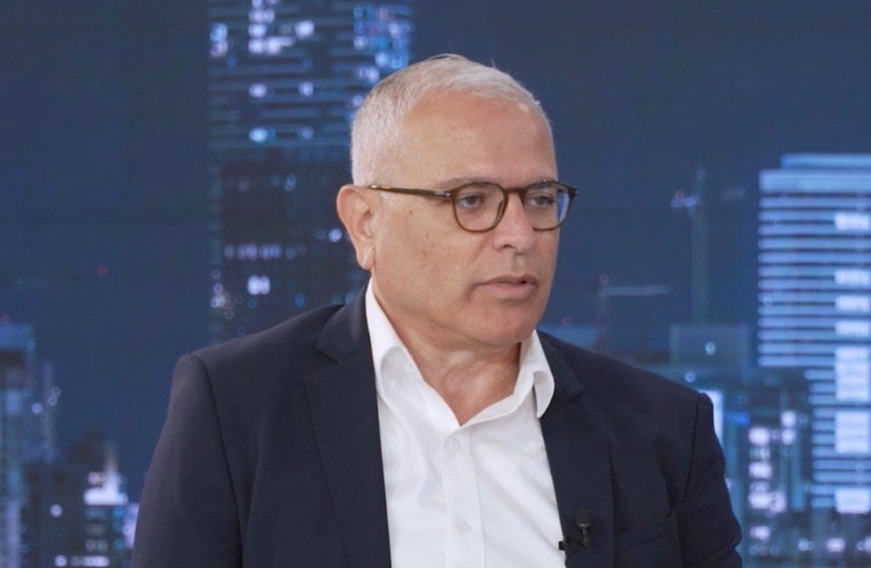 פעיל הימין במתקפה: "הוא האיש הכי בוטה, אלים, גס רוח וחצוף"