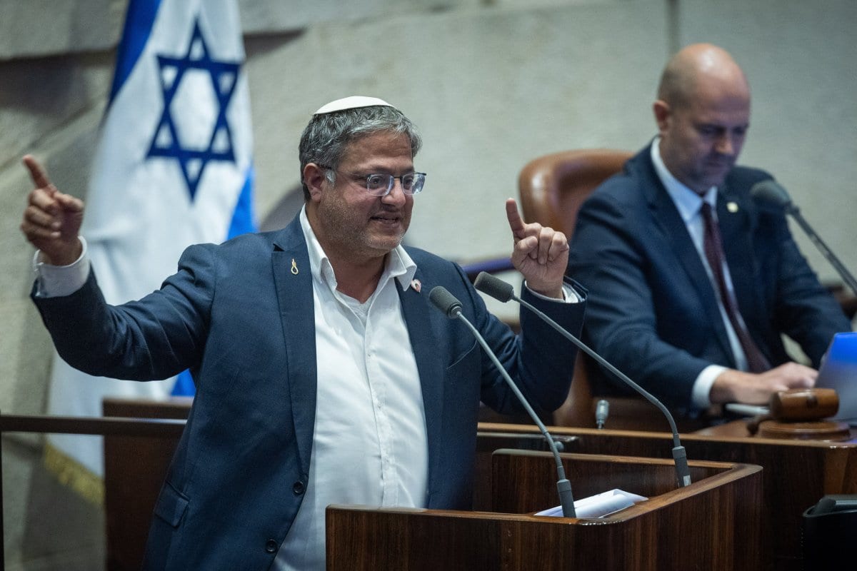 בן גביר דורש: להעביר לידיו את סמכות המעצרים