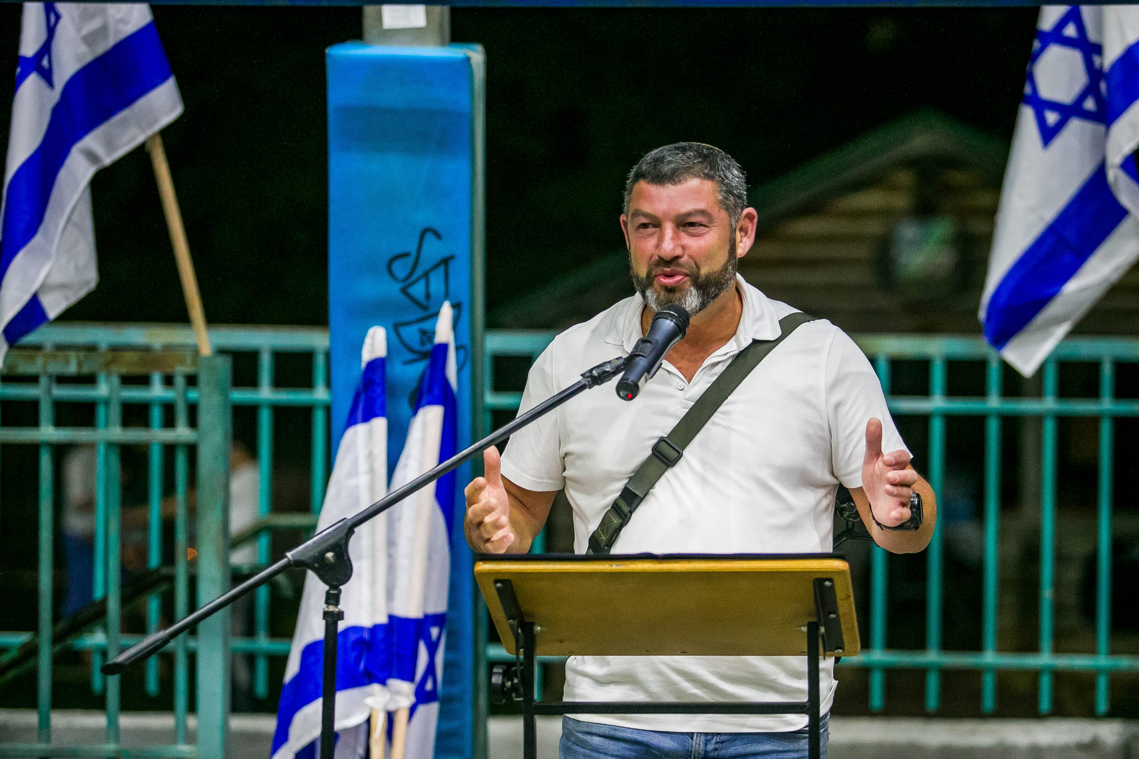 מתקפה מימין על עופר וינטר: "חסר אחריות"