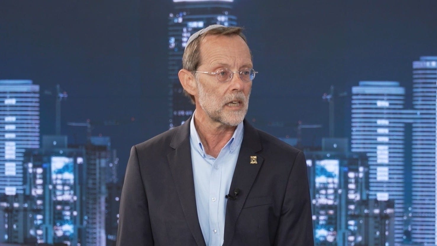 פייגלין: "זהות תרוץ עד הסוף, אני צריך להיות שר הביטחון"