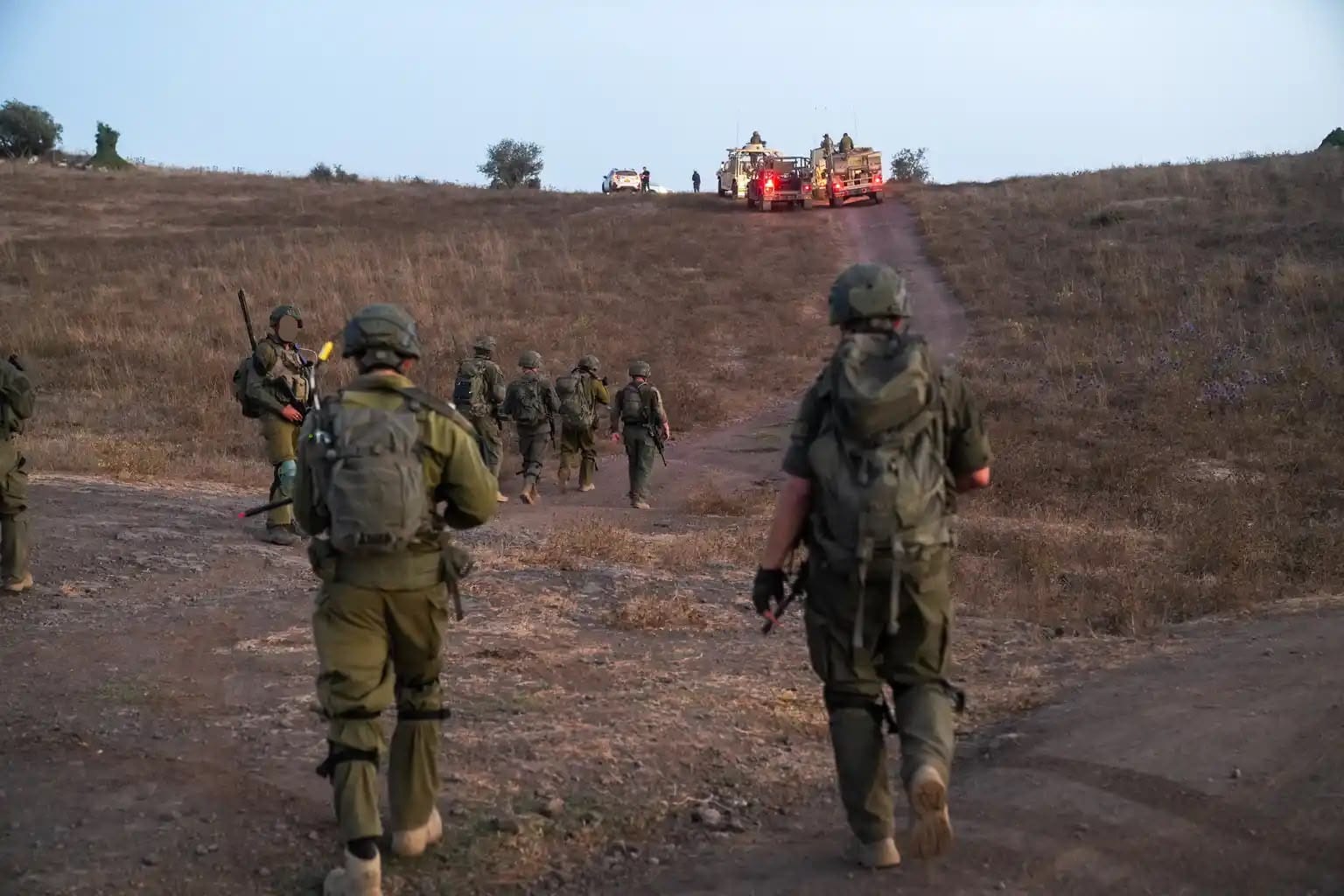 "הם ילדים פורעים שמנסים לעשות קטע, זה מפריע לנו"