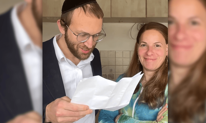 בישרה לבעלה על היריון עשירי עם תאומות: זו התגובה הקורעת שלו