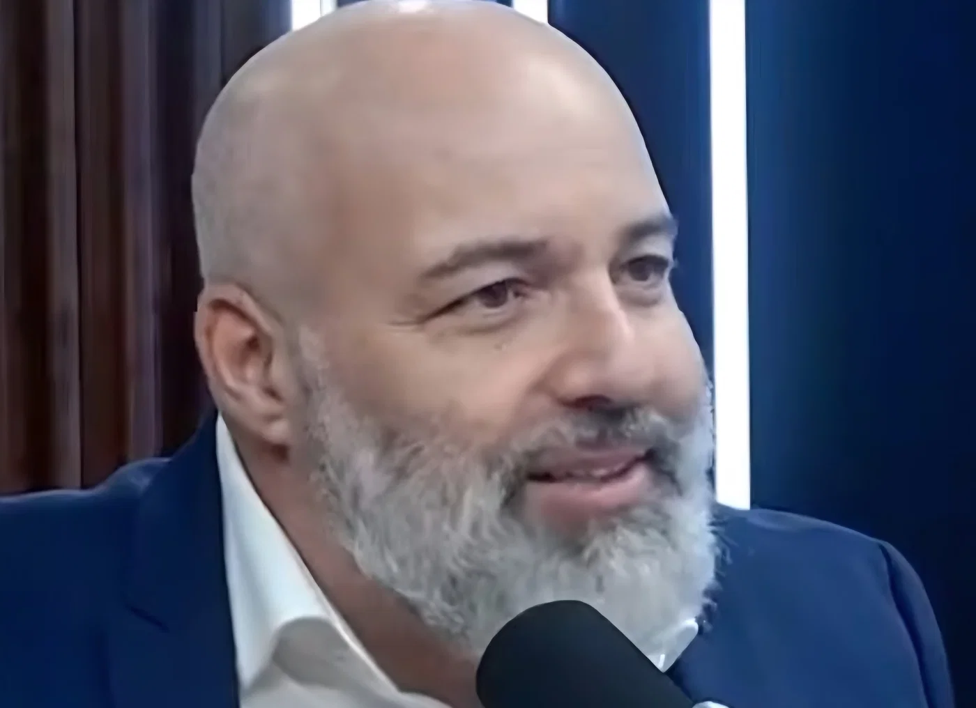 אורן דוברונסקי תחת מתקפה: ״גבר אשכנזי שהתחתן עם גויה בחו״ל״