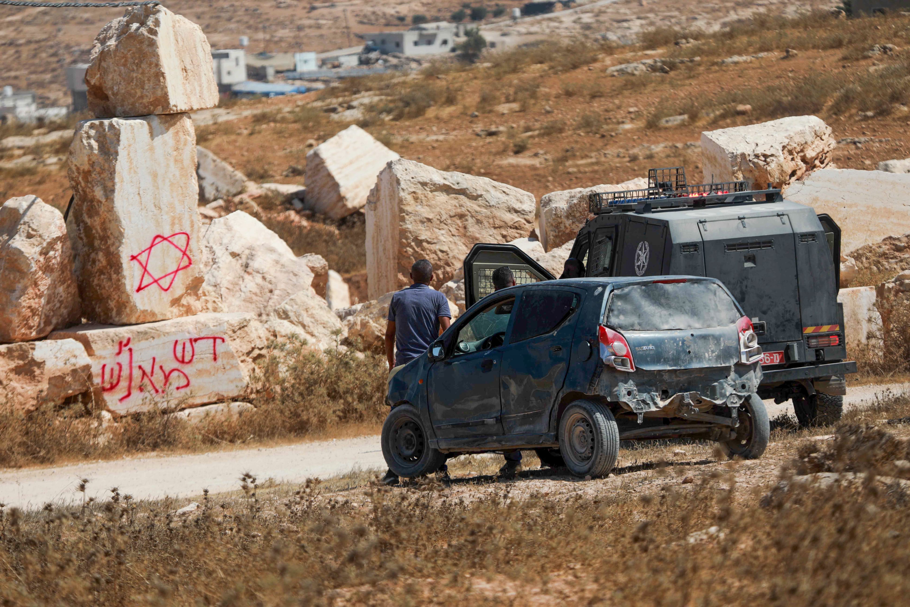 התקיפה בגוש עציון: המטיילים נכנסו לכפר, אזרחים ישראלים נפצעו