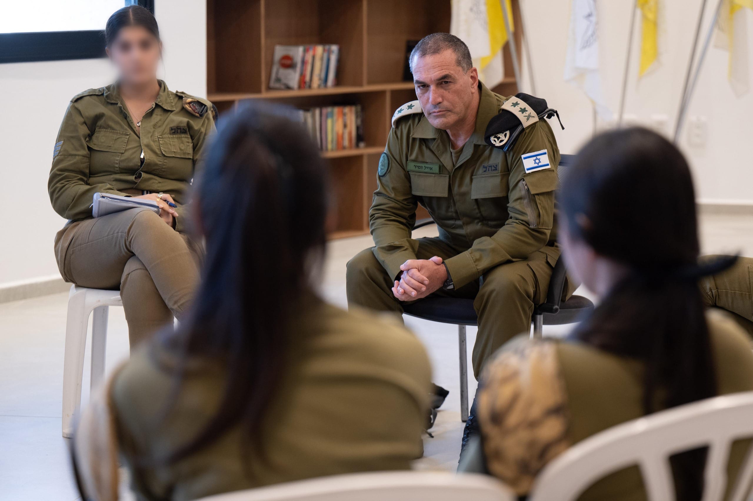 הרמטכ"ל לתצפיתניות: "אסור לזלזל באויב - חייבים להקשיב לכל סימן"