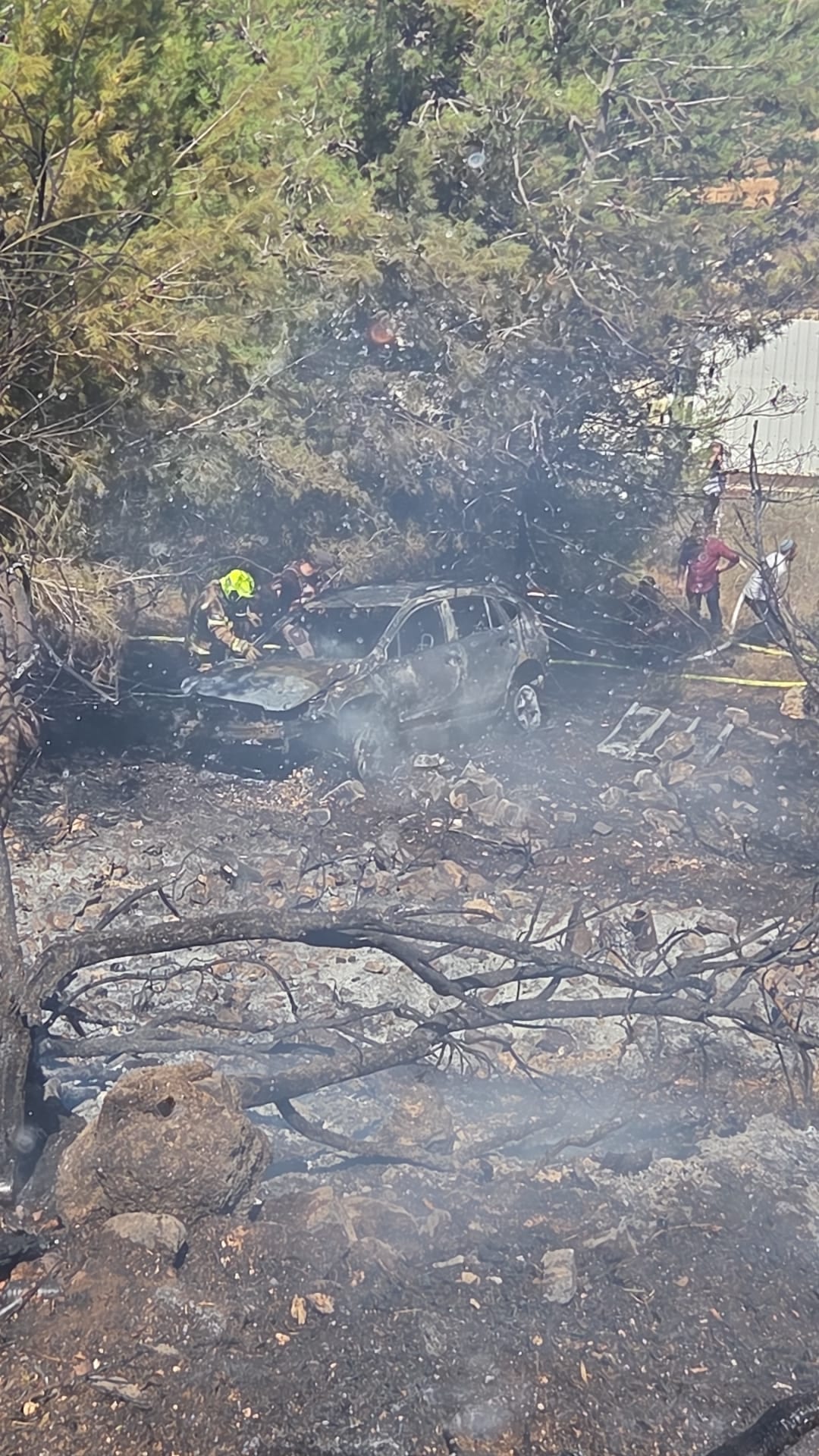 דרמה ביצהר: הרכב עלה באש, הלהבות התקרבו לבית ספר