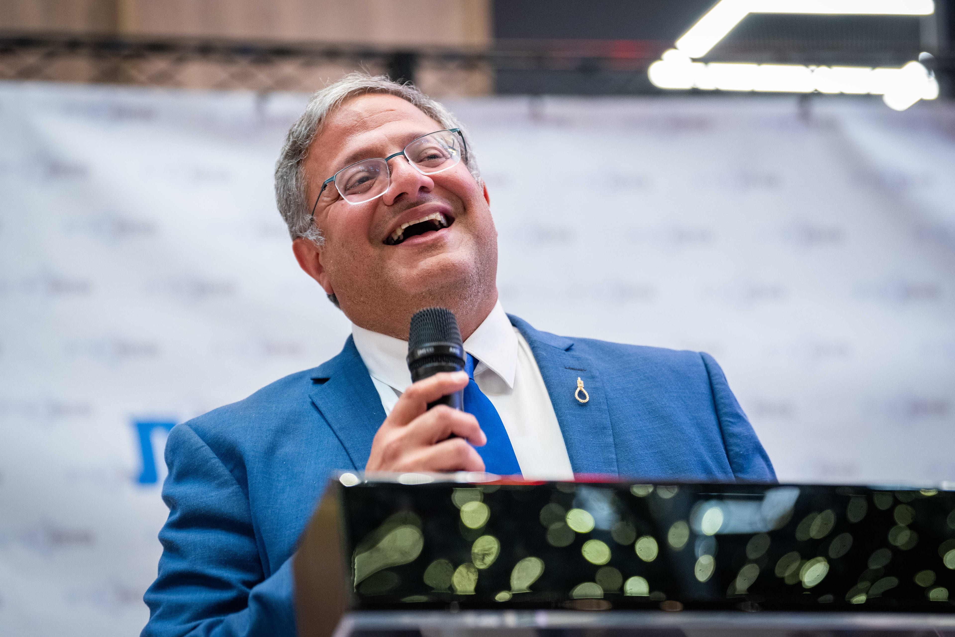 ניצחון לבן גביר: העתירה נגד חלוקת ספר הילדים נדחתה
