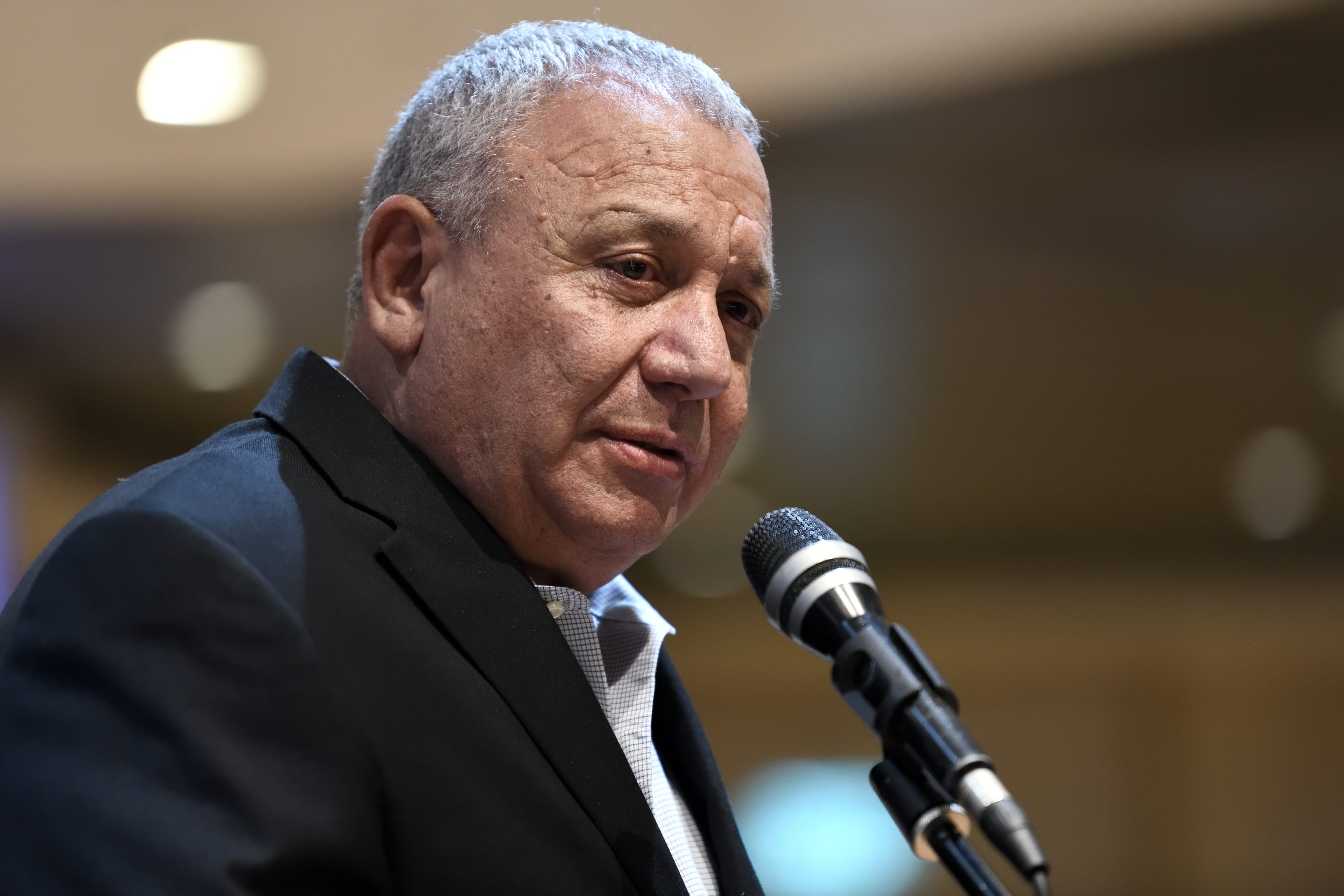 איזנקוט הגיש את הרשימה: אלה האותיות שבחר