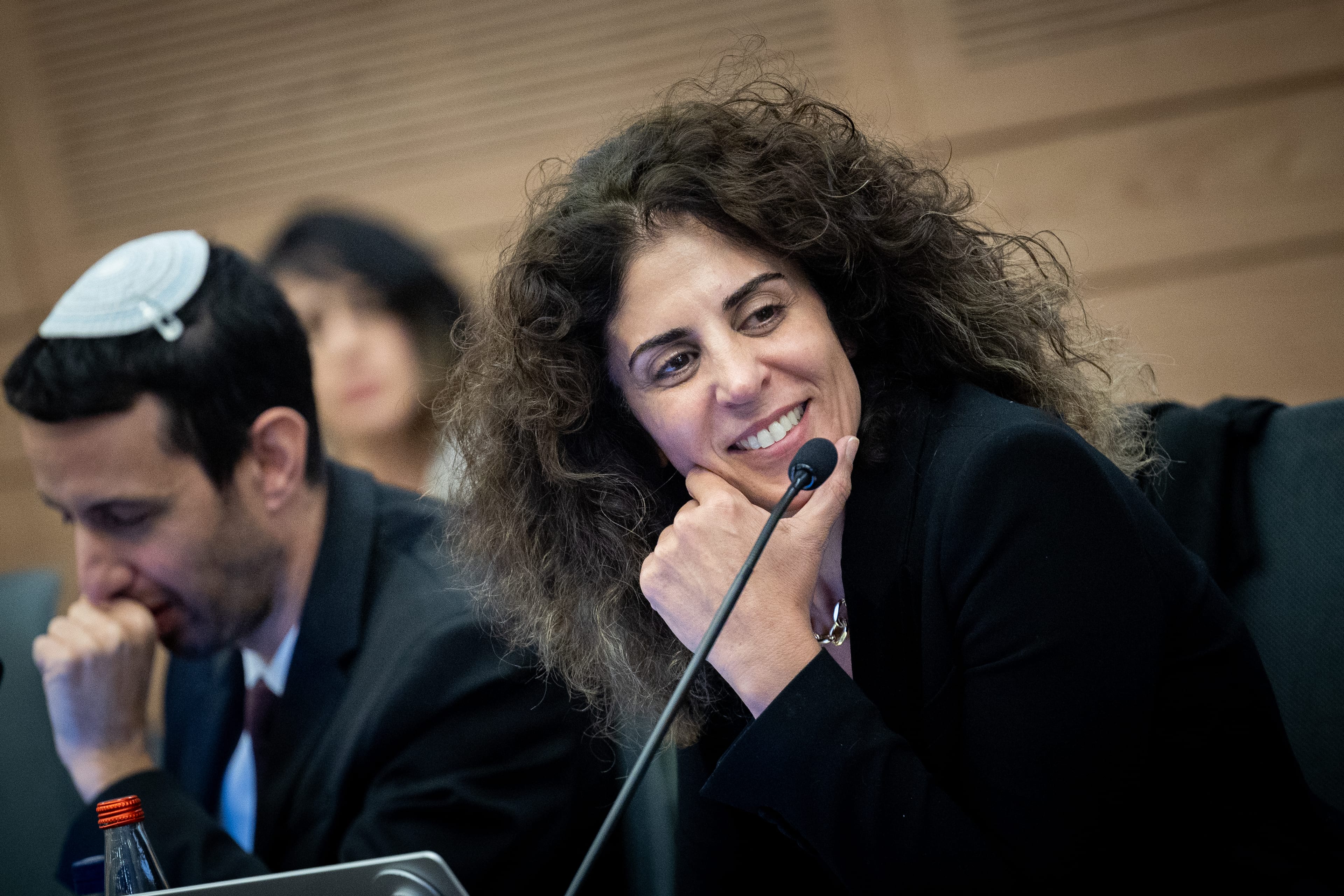כנרת בראשי מצהירה: אבחר אך ורק בו