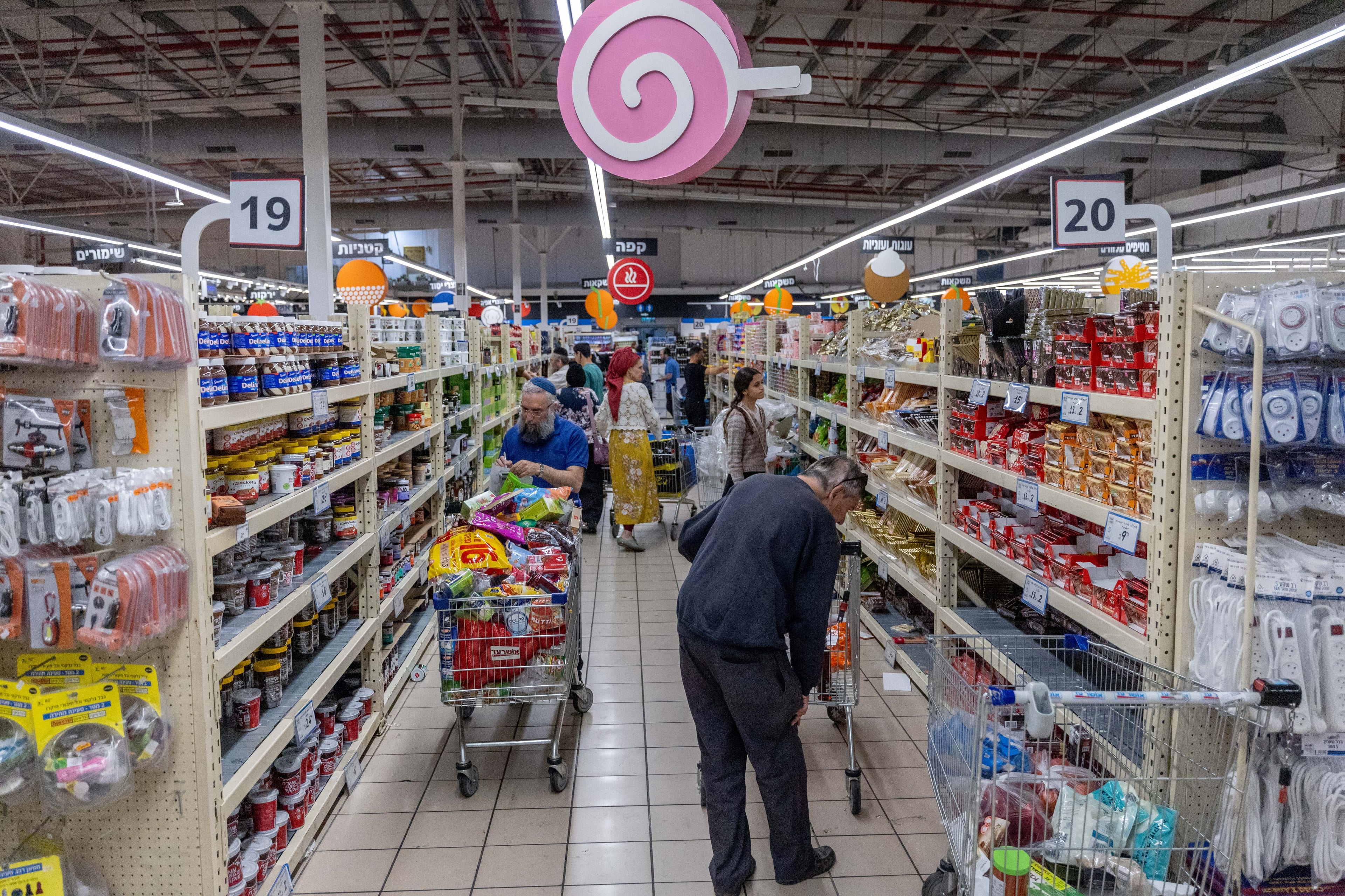 עגלות, צעצועים וחומרי ניקוי: השינוי שיגיע למדפים בישראל