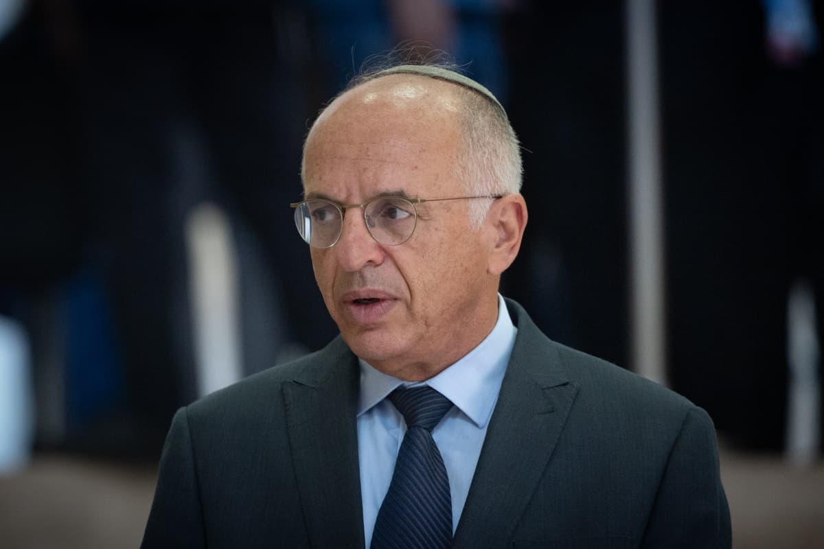 יו״ר ועדת הבחירות דחה עתירות נגד סרטונים של נתניהו