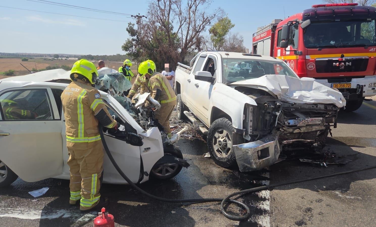 תאונה קשה בדרום: גבר חולץ מרכב בוער, מותו נקבע במקום