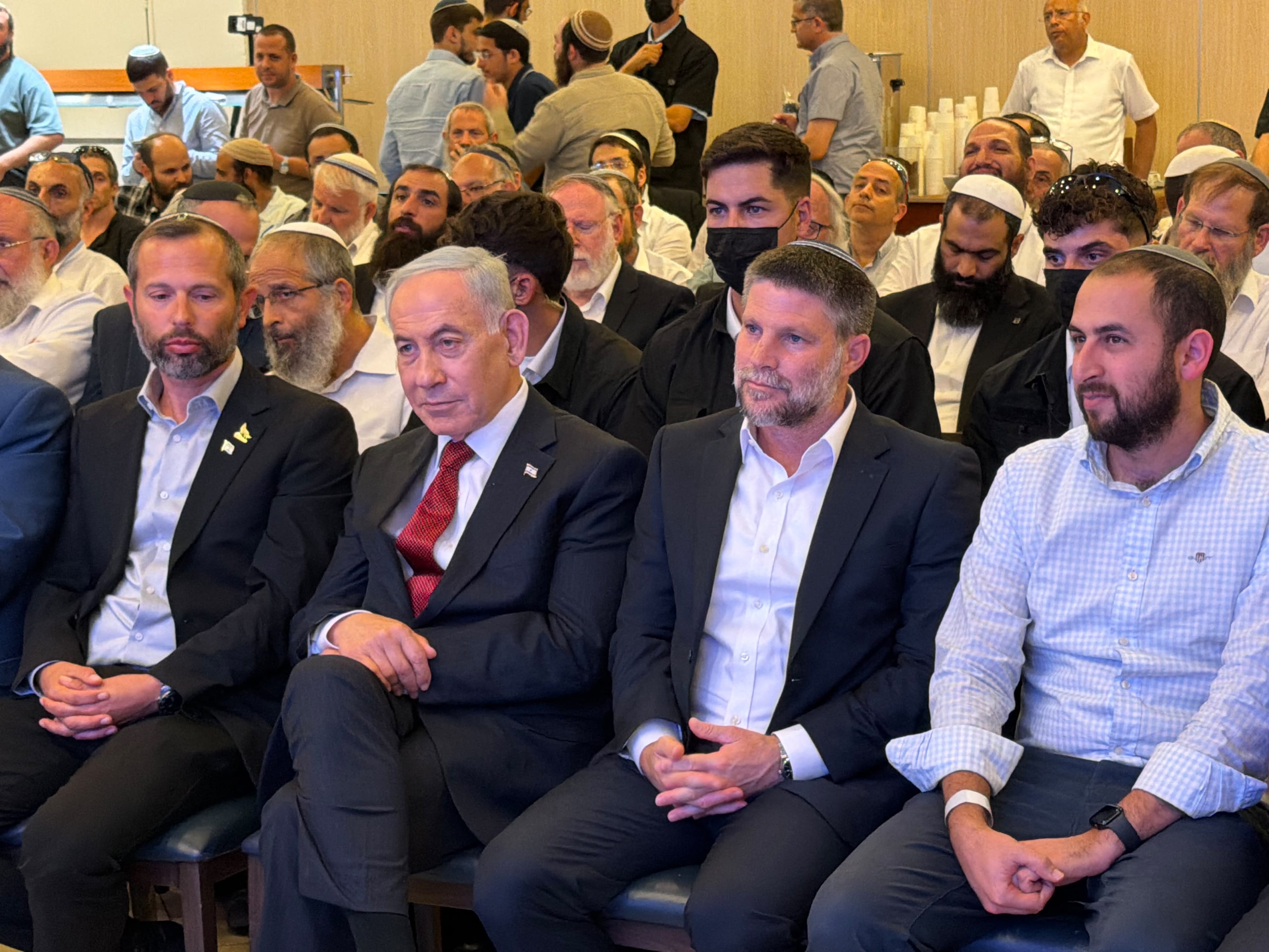 נתניהו וסמוטריץ׳ ממריצים את הרבנים הסרוגים
