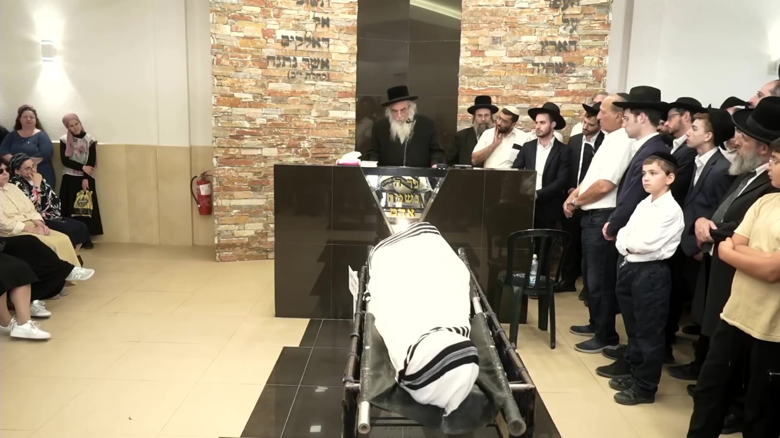 "בלי פוליטיקות, רק אמת": ההספד החריג על הרב רובינשטיין זצ"ל