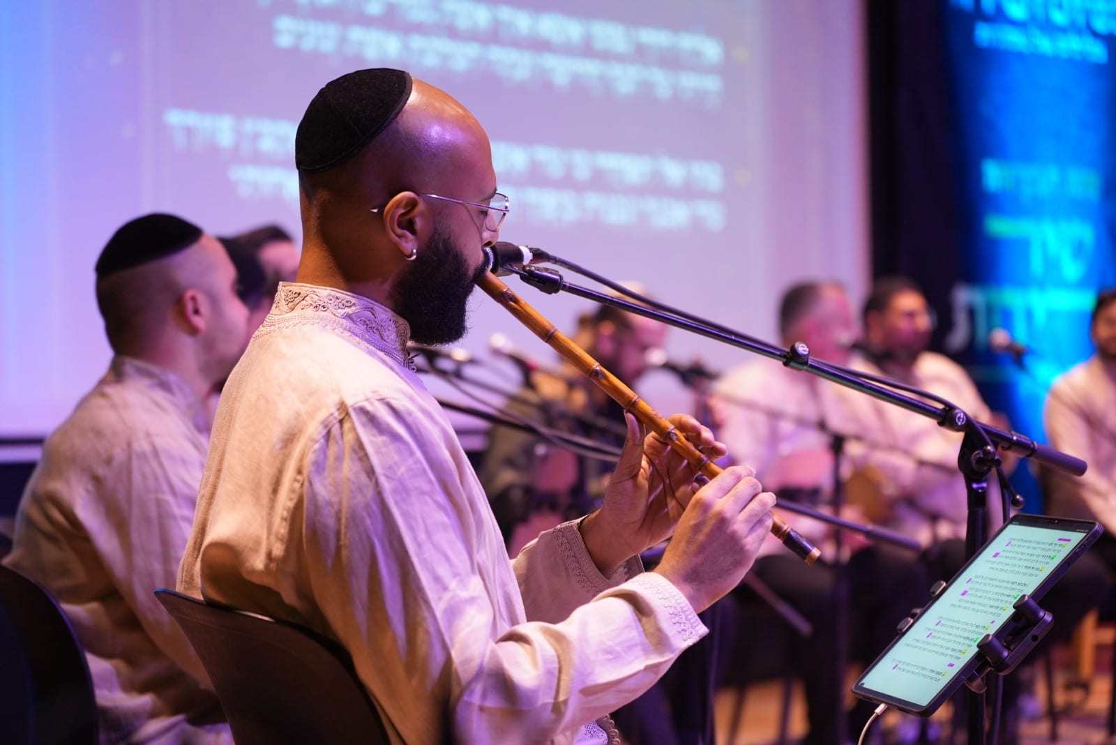 הפיוטים, המנגינות והמסורת: שירת הבקשות חוזרת לבמות