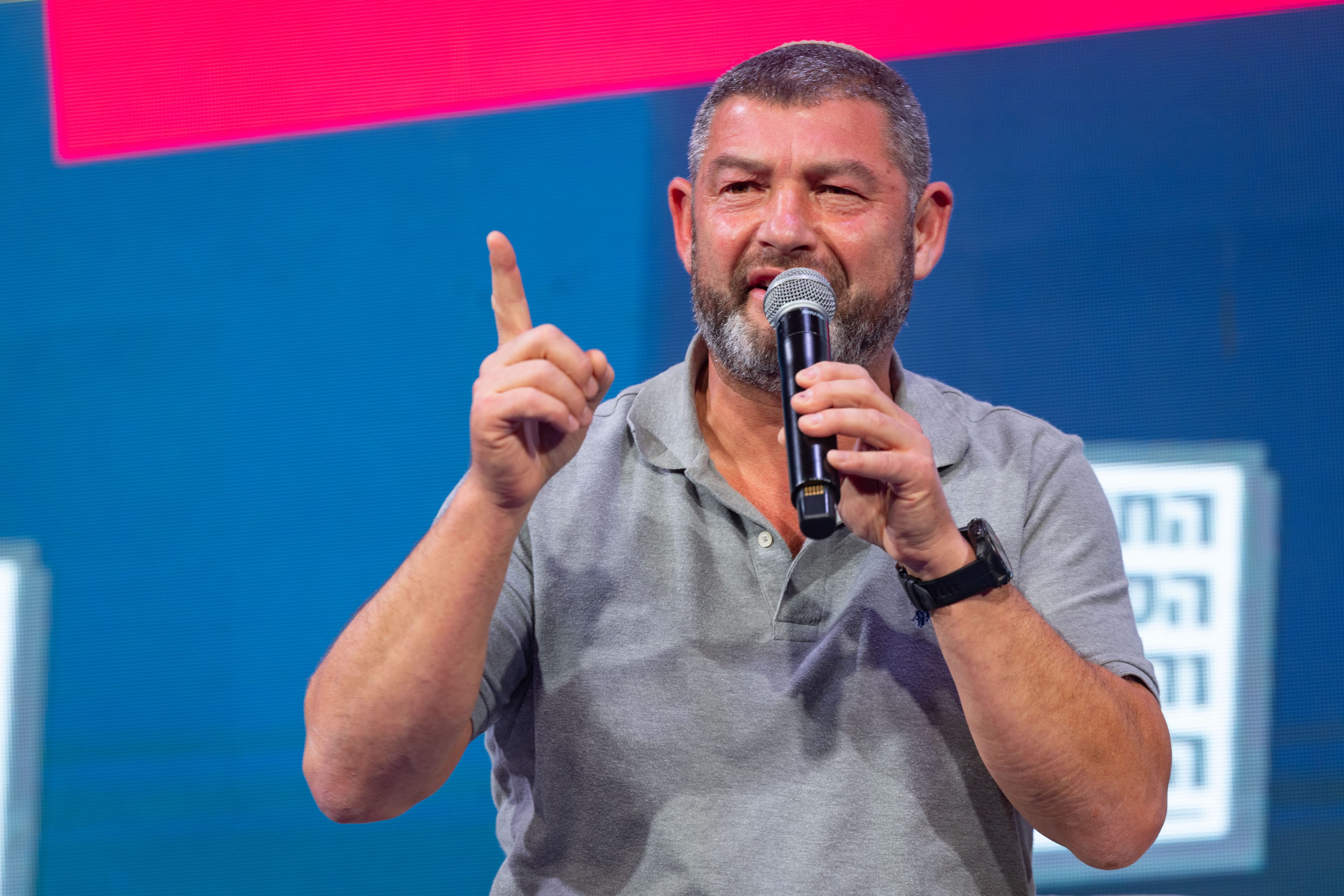 סקר מנדטים: וינטר נשאר רחוק מאחוז החסימה