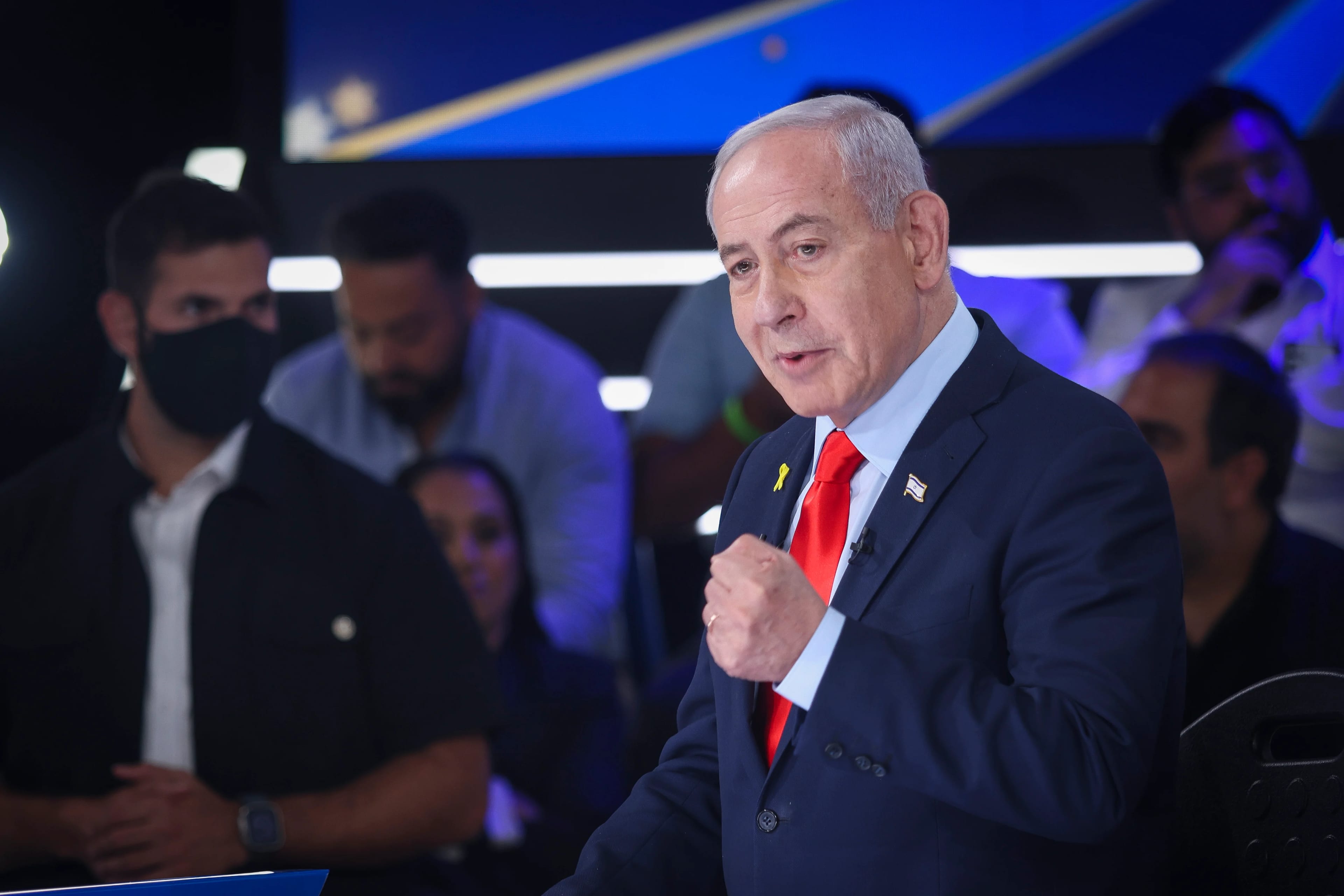 נתניהו מאשר את הביקור החשאי: "רוצה לדעת עם מי הוא נפגש"