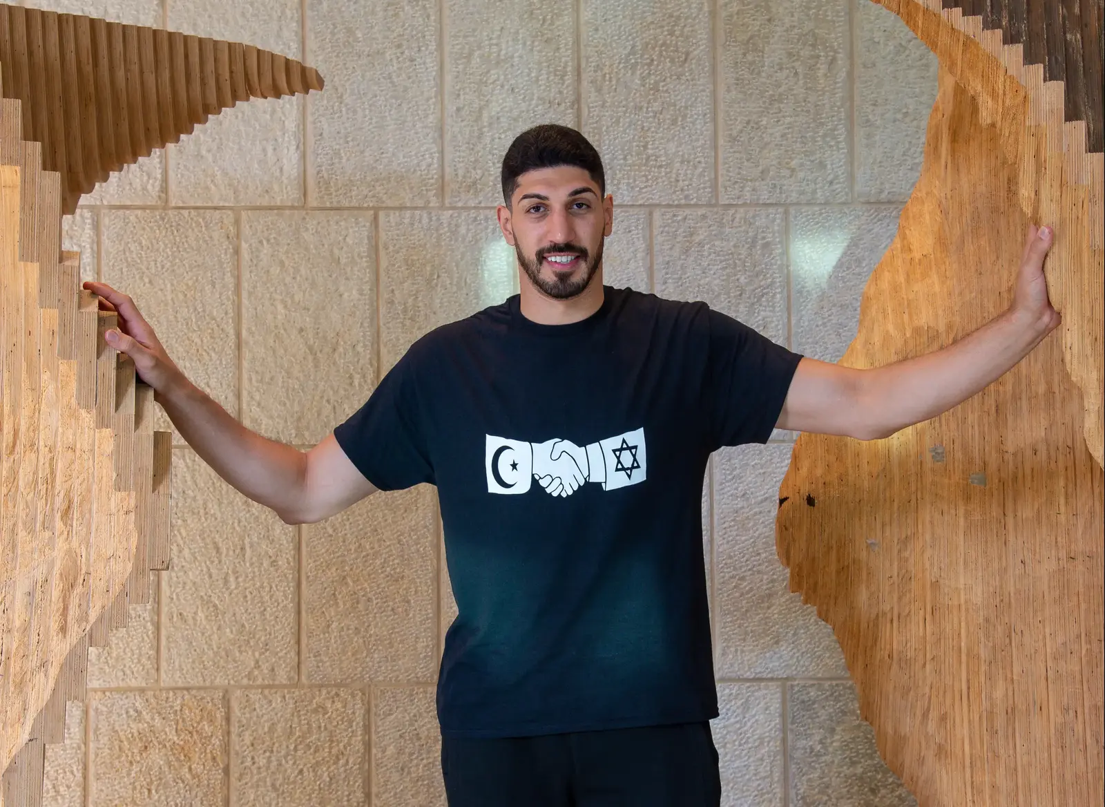 למי יש אינטרס? הטרלול סביב סערת אנס קאנטר וה-WNBA