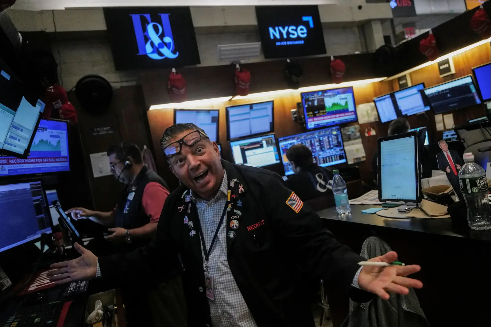 טירוף בוול סטריט: שיאים חדשים ל-S&P והנאסד"ק, אנבידיה נוגעת ברף ה-6 טריליון