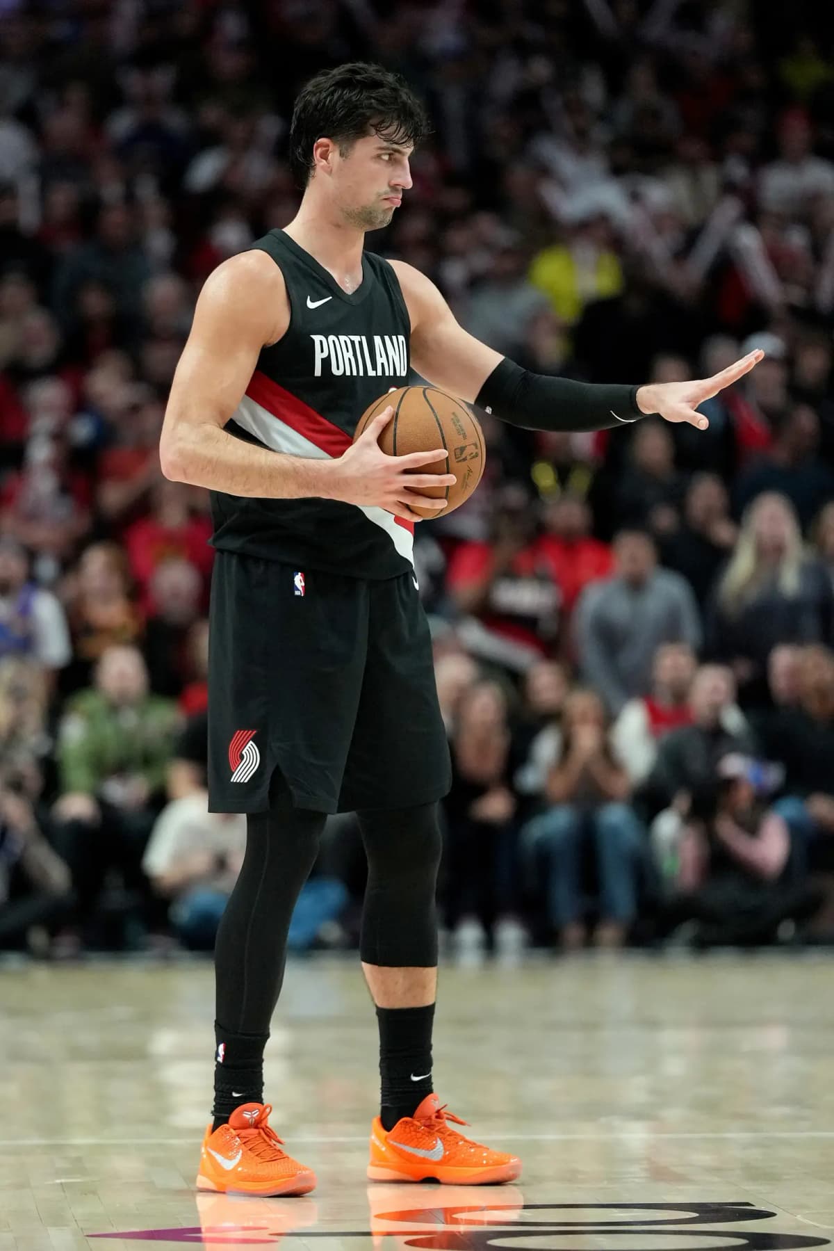 דני אבדיה משתכר כמו שחקן ספסל ב-NBA. מתי כל זה ישתנה?