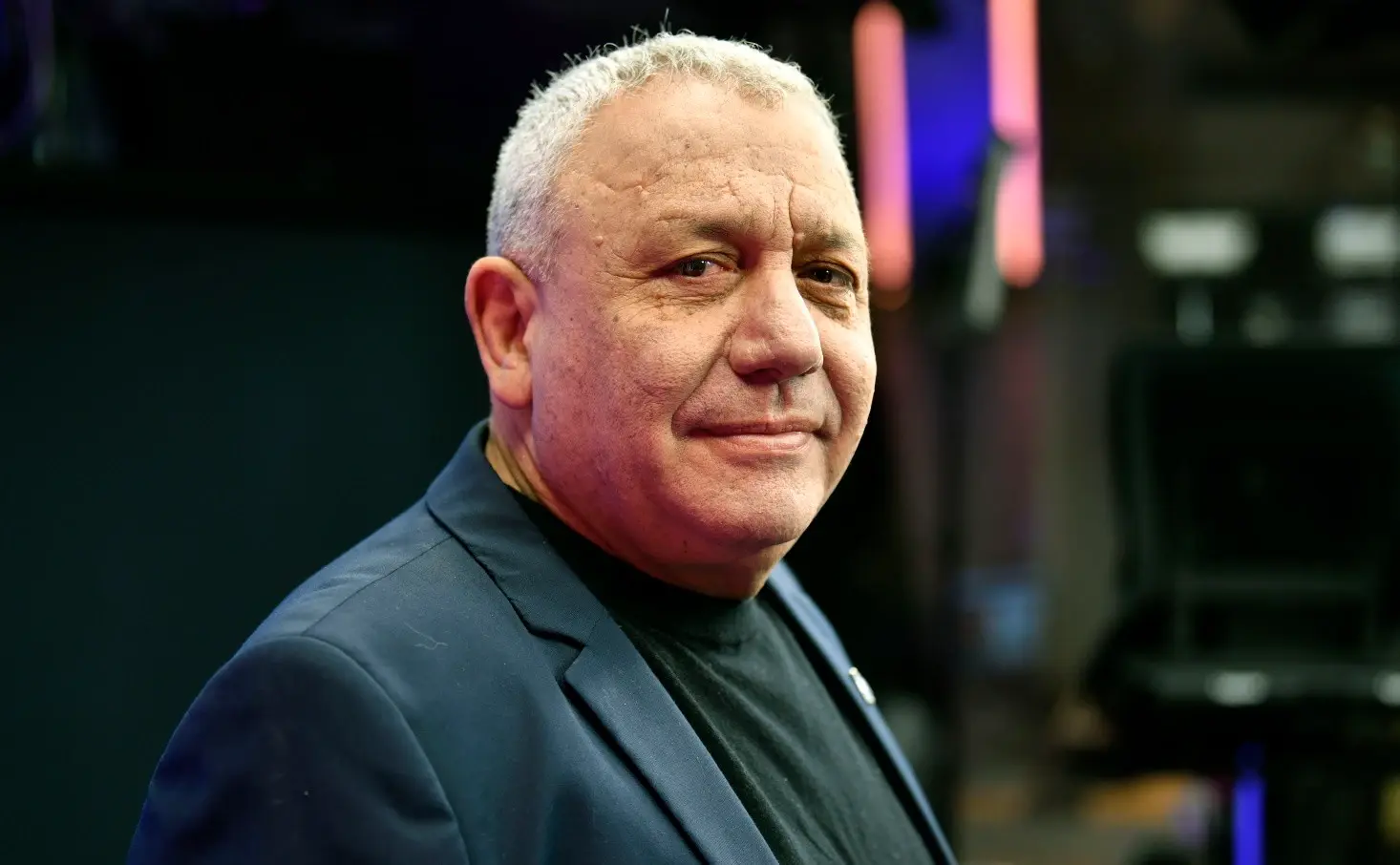 לא הולכים ישר: סוגיית הקשרים לקטאר מפלגת את סיעתו של איזנקוט